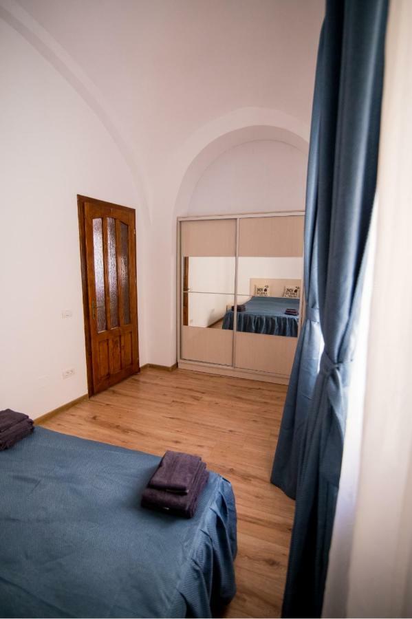 Heart Of City Apartament Oradea Extérieur photo
