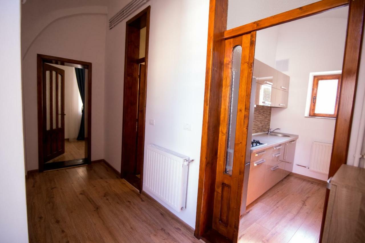 Heart Of City Apartament Oradea Extérieur photo