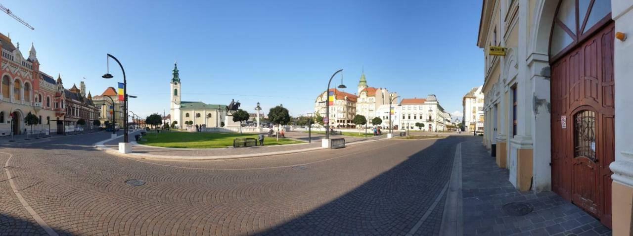 Heart Of City Apartament Oradea Extérieur photo