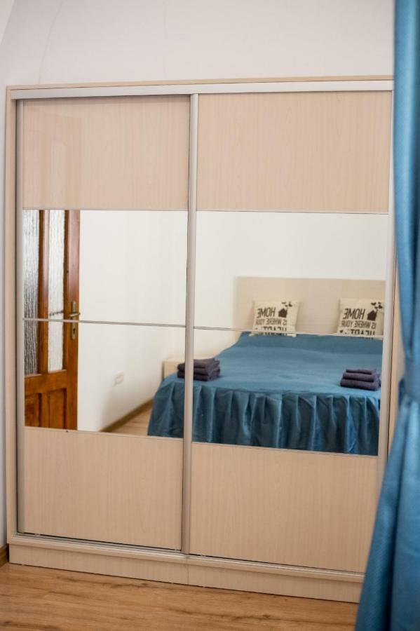 Heart Of City Apartament Oradea Extérieur photo
